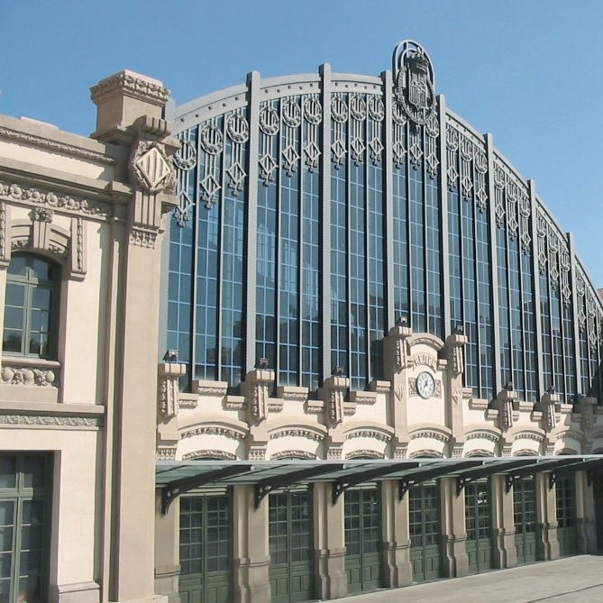 Gare Estació del Nord, la gare routière principale